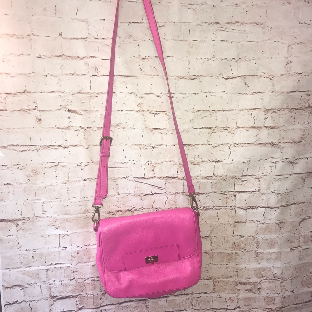 Fossil bubblegum pink messenger crossbody